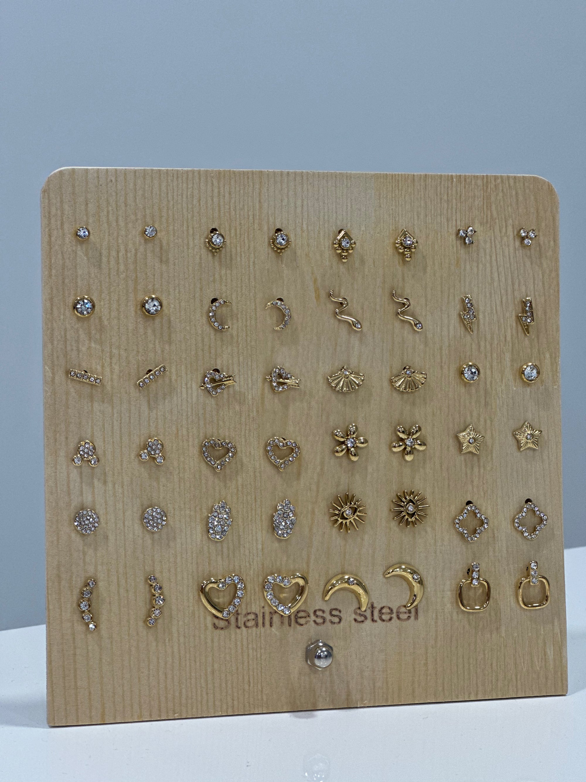 Brincos Essentials Gold