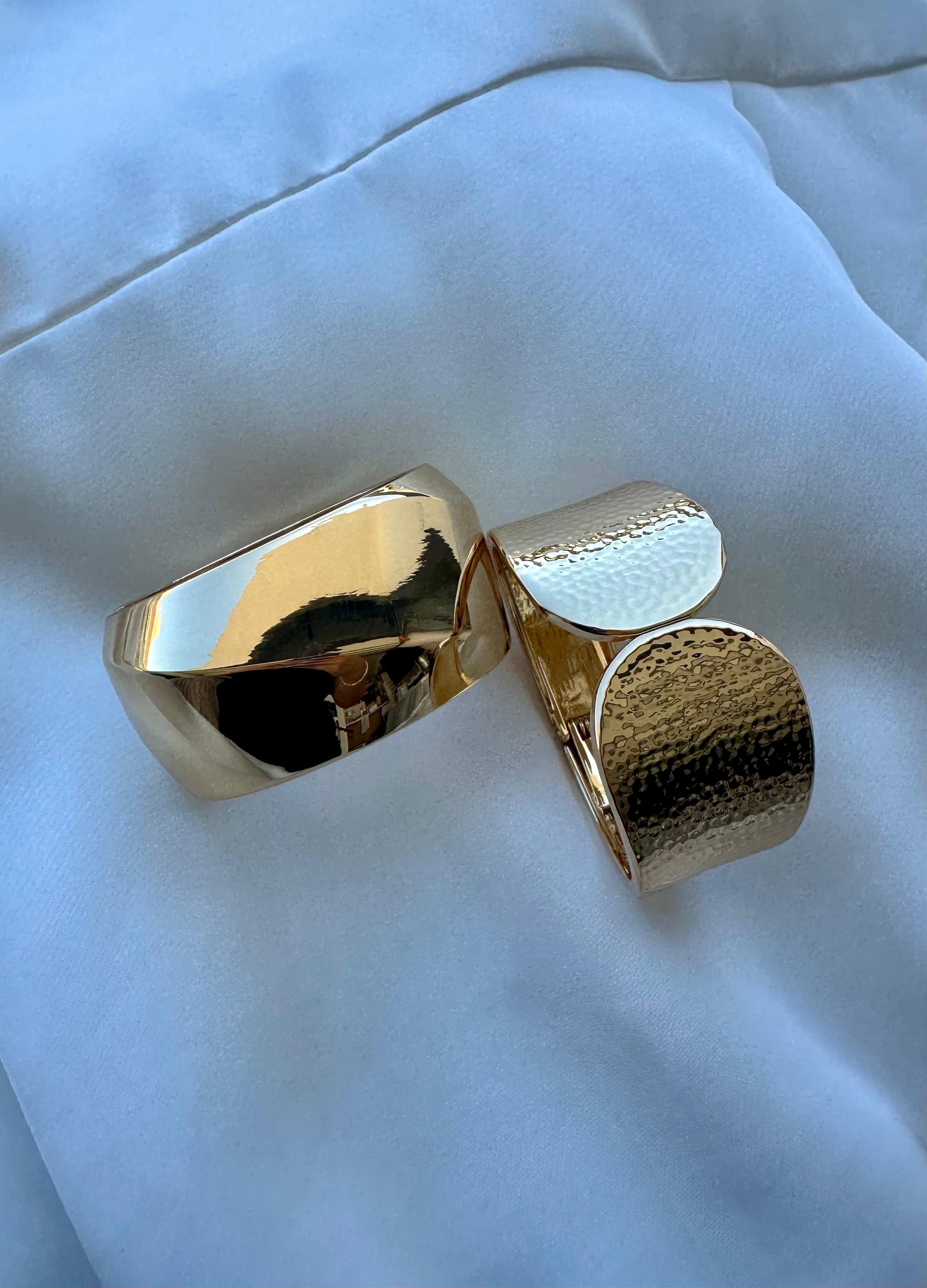 Conjunto Pulseiras Douradas